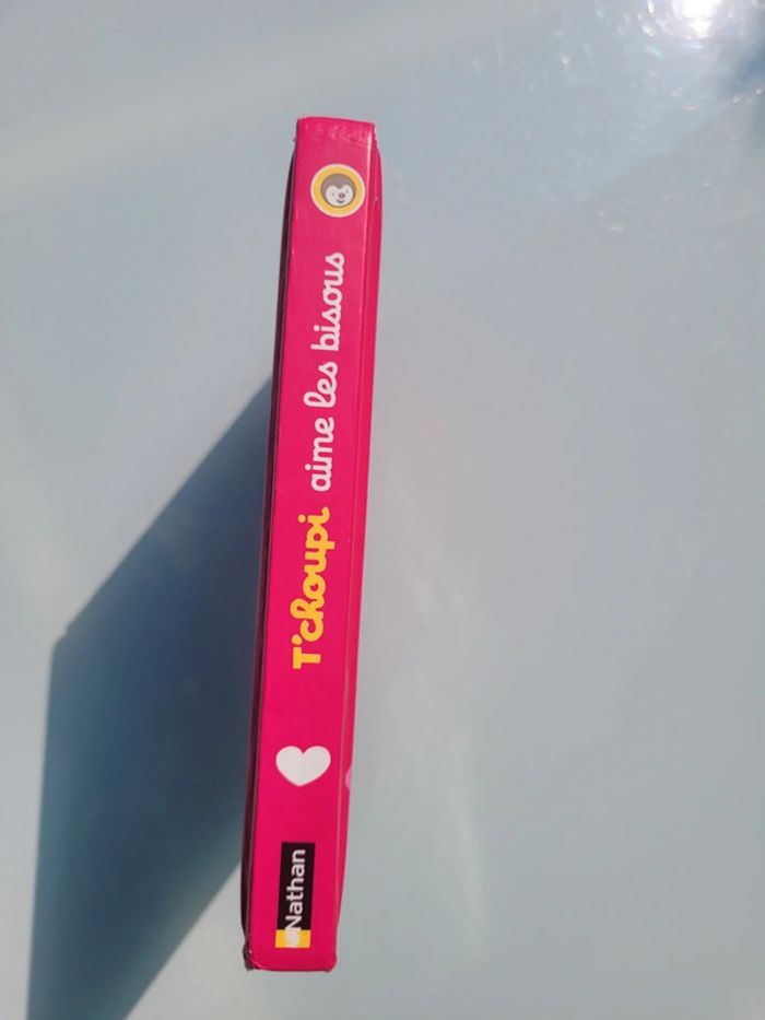 🩷 T'choupi aime les bisous 😘 petit livre couverture mousse - photo numéro 8
