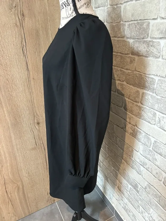 Robe noire taille L - photo numéro 2