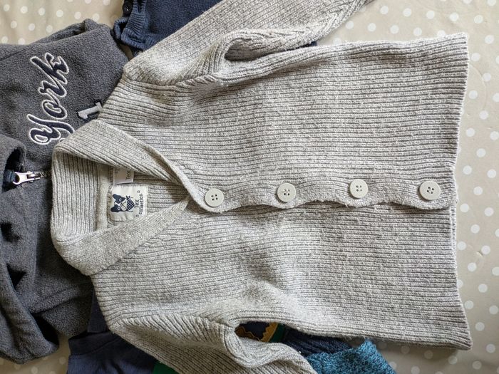 Lot de 5 pulls sweats 2 ans garçon - photo numéro 2