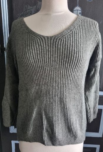 Pull kaki taille 38