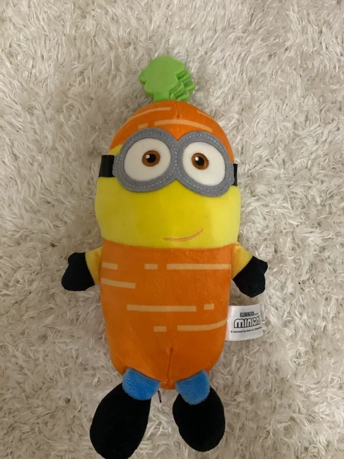 Peluche minions comme neuve