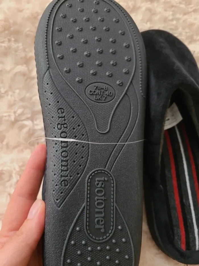 Pantoufle isotoner taille 40 - photo numéro 5