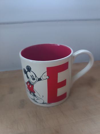 Tasse mug Mickey lettre E