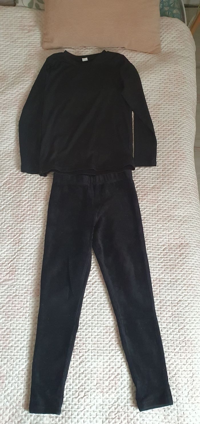 Lot vêtements fille 8 ans - photo numéro 3