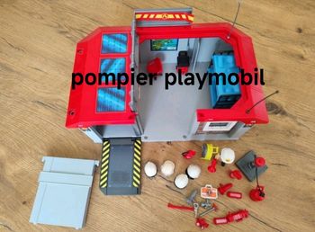 Caserne de pompiers playmobil