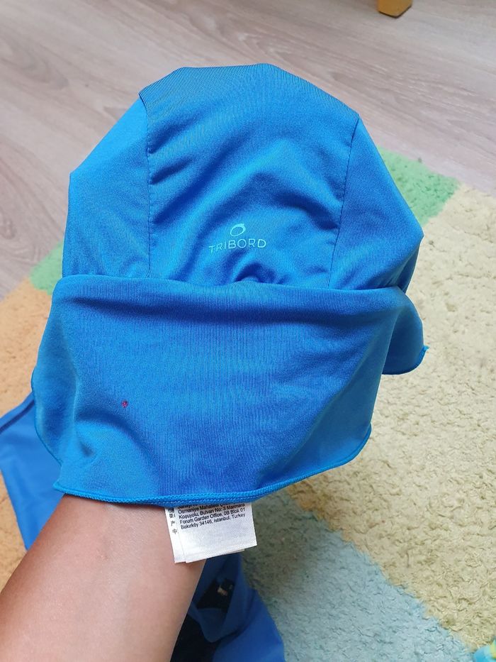 Lot 3 maillots de bain + 1 tee-shirt + 1 casquette - garçon- 2 ans - photo numéro 8
