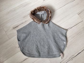 Vêtements fille poncho gris veste à capuche Okaidi 3 ans 