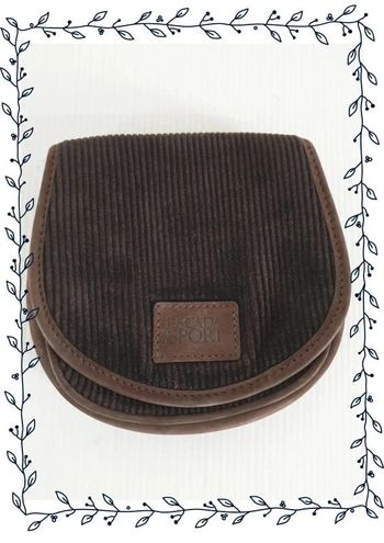 Petite bourse de ceinture escada sport, marron, très bon état 13x10cm