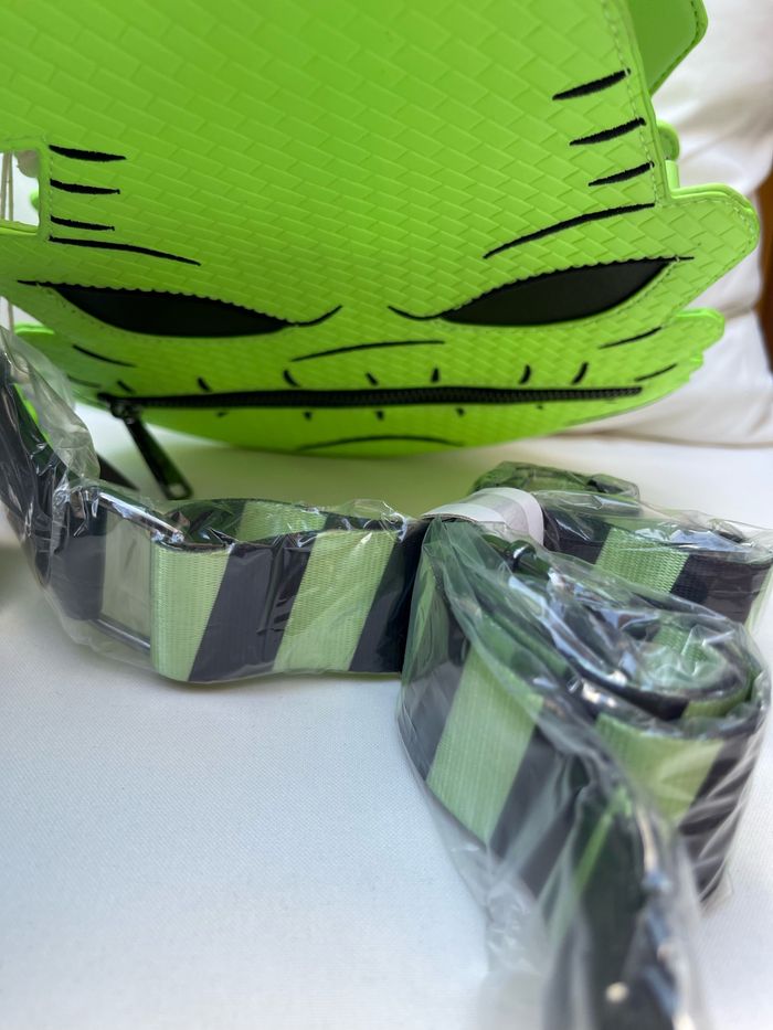 Loungefly Sac A Main NBX Nightmare Before Christmas Oogie Boogie Glow - photo numéro 7
