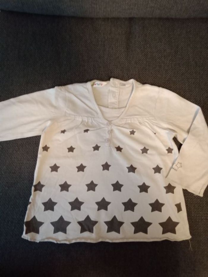 Tee shirt manches longues gris à étoiles
