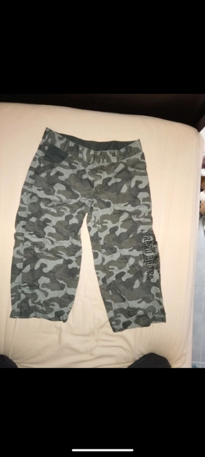 Bermuda couleurs militaire