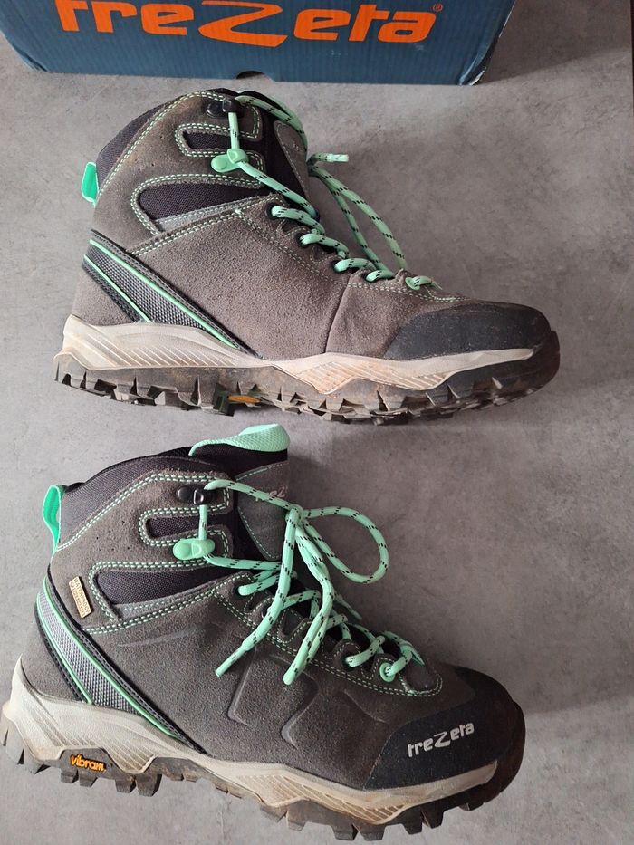 Chaussures de randonnée montantes pour femme - photo numéro 2