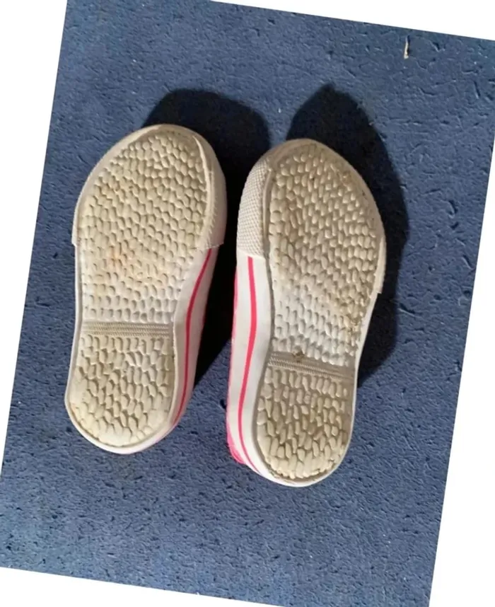 Chaussures d’été bébé fille T 22 - photo numéro 4