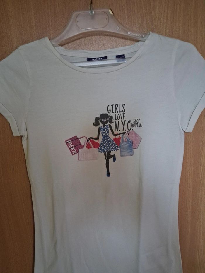 T-shirt