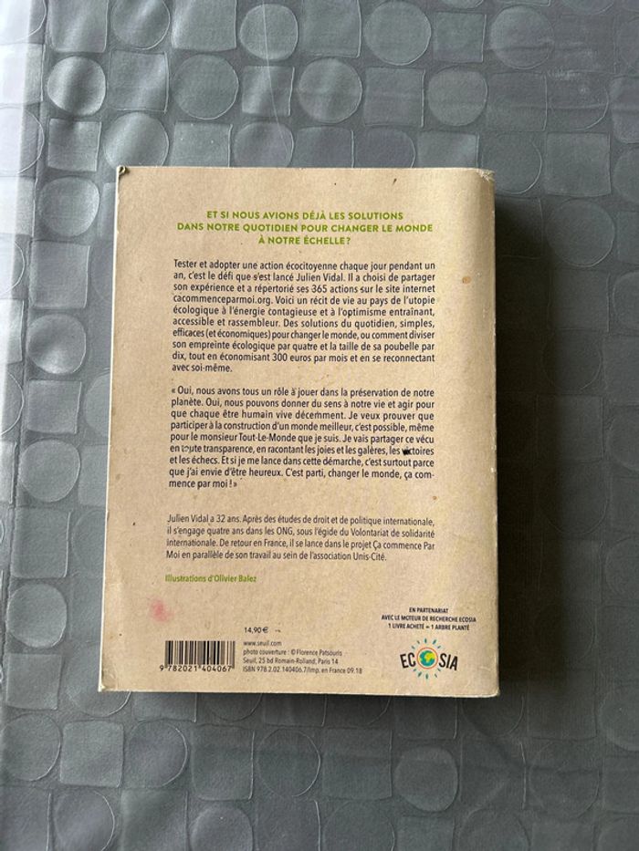 Livre Ça commence par moi - photo numéro 2