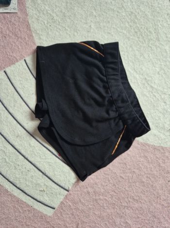 Jupe short noire 6 ans