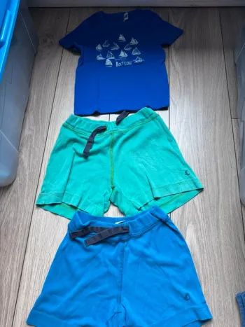 Ensemble petit bateau