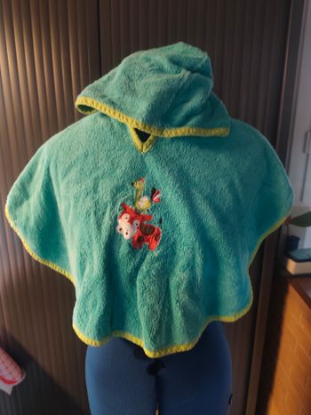 Cape de bain poncho mixte 24 mois linvosges vert d'eau avec broderie 