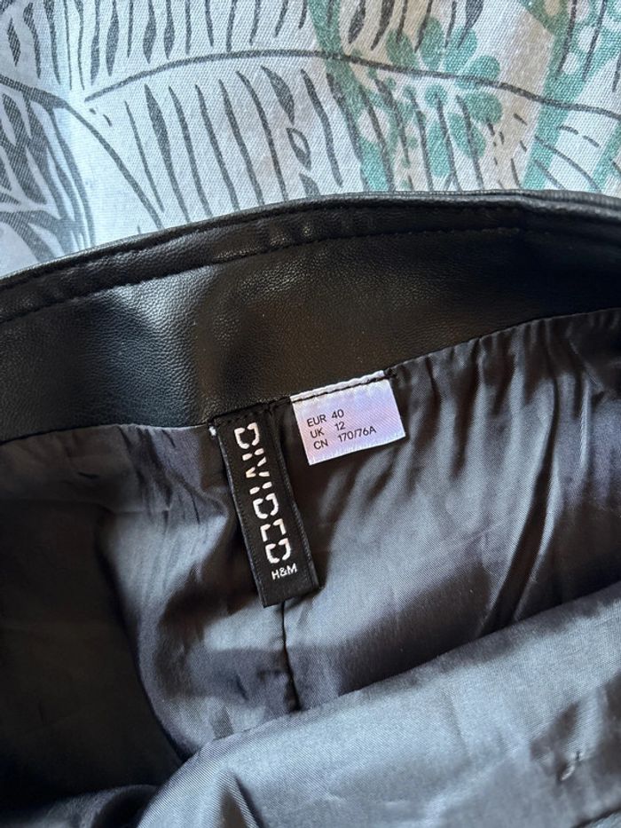 Jupe porte-feuille similicuir H&M - photo numéro 5