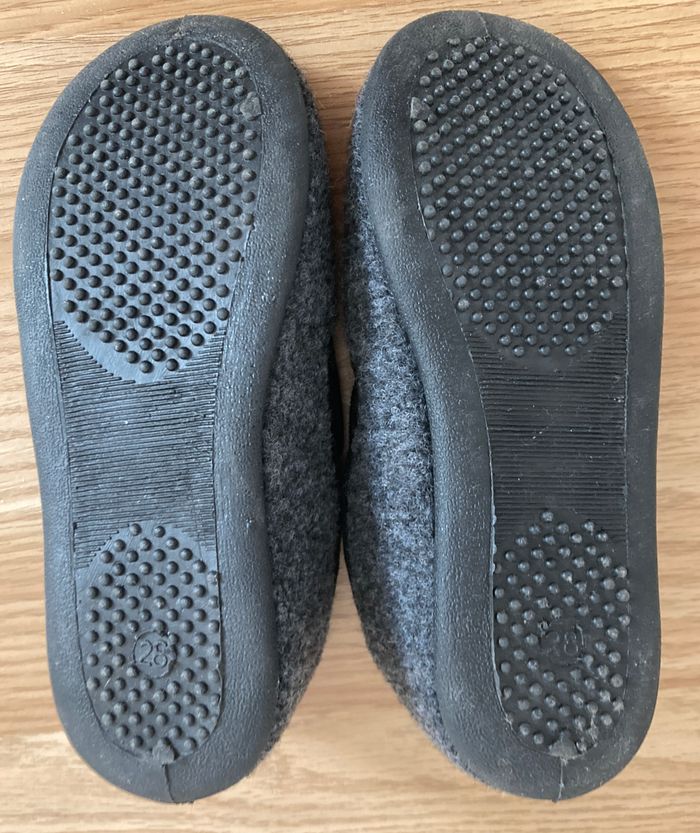 Chaussons Kiabi - Taille 28 - photo numéro 2