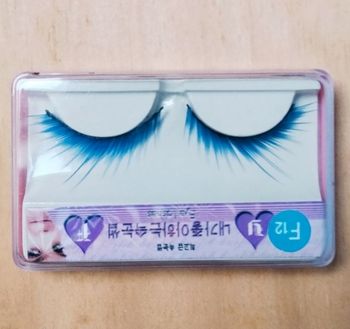 NEUF Faux cils bleus paire, spectacle, cosplay, beauté, déguisement