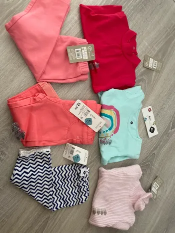 Gros Lot bébé fille 6 mois neuf etiquette