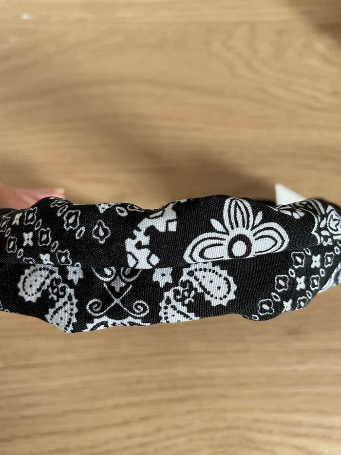 Serre-tête - photo numéro 2