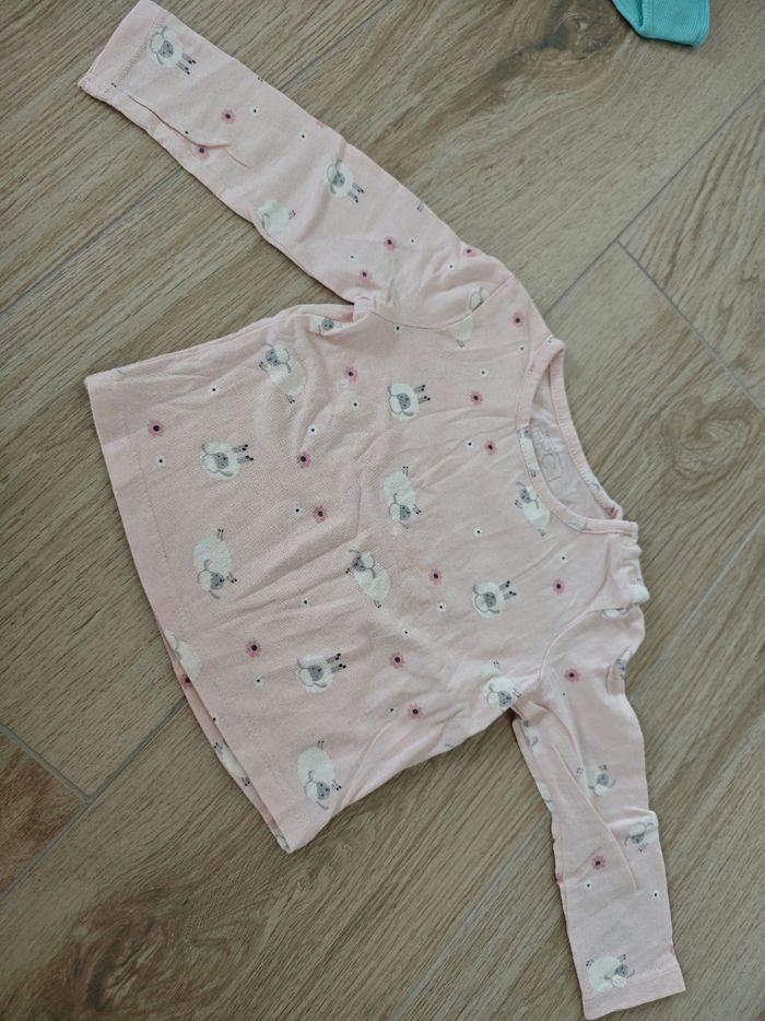 T-shirt manches longues rose clair imprimé moutons FPC 18 mois - photo numéro 2