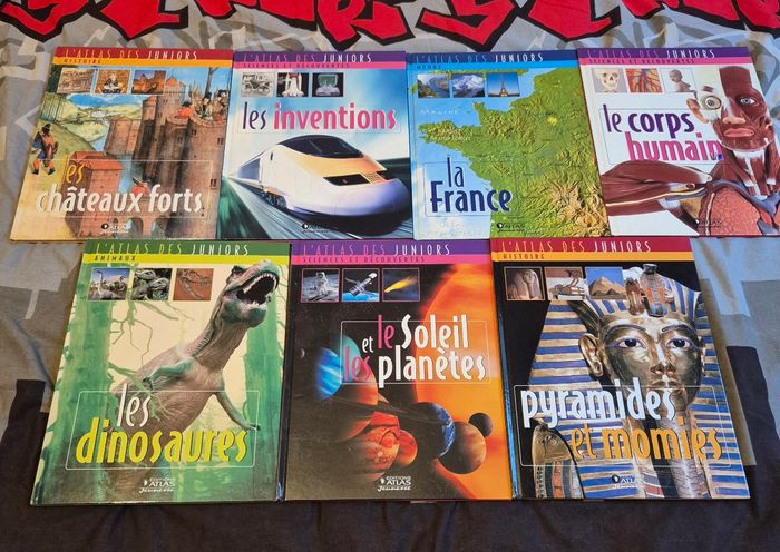 Lot 7 livres Atlas des juniors