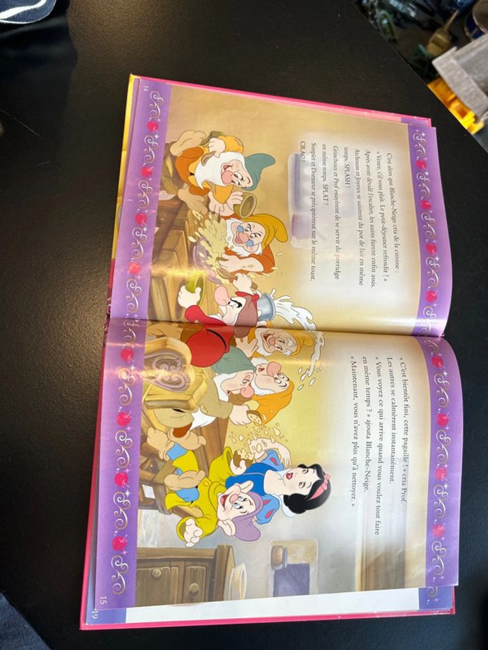 Blanche neige une matinée mouvementée - photo numéro 3