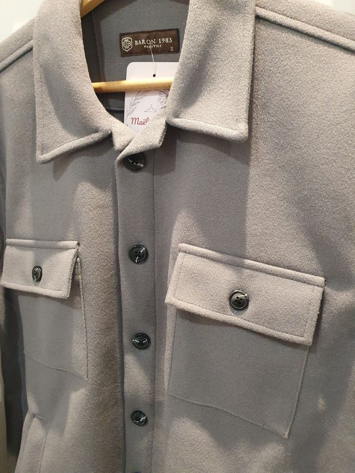 Surchemise grise Los Angeles Taille XXL (taille petit) - photo numéro 2