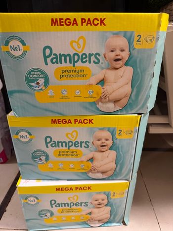 Couches taille 2 Pampers 