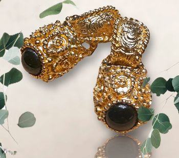 Magnifiques boucles d'oreilles pendantes à pinces rétro vintage dorées