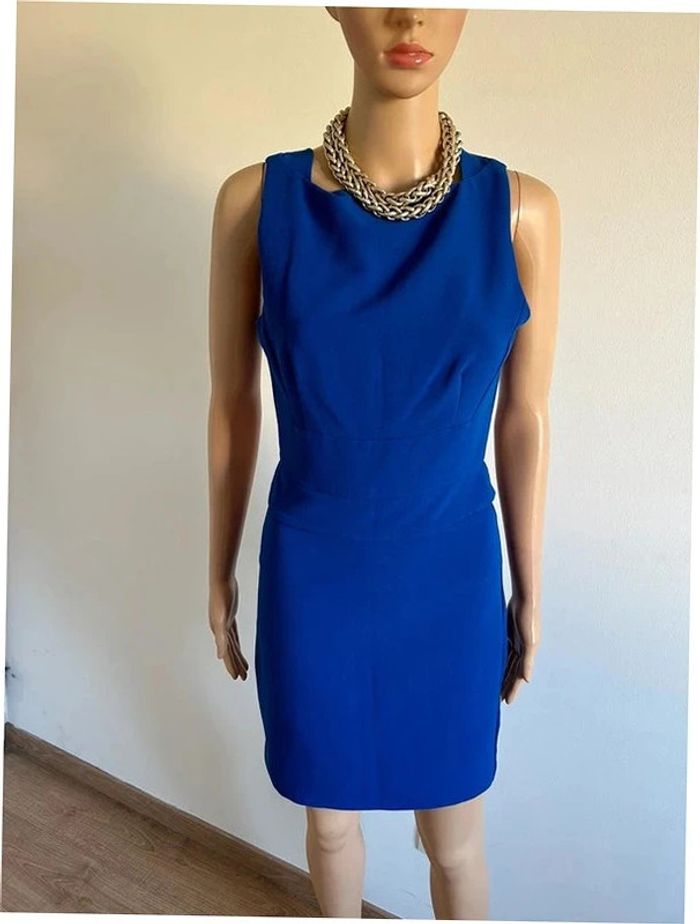 Robe bleue sans manches Mango taille XS TBE
