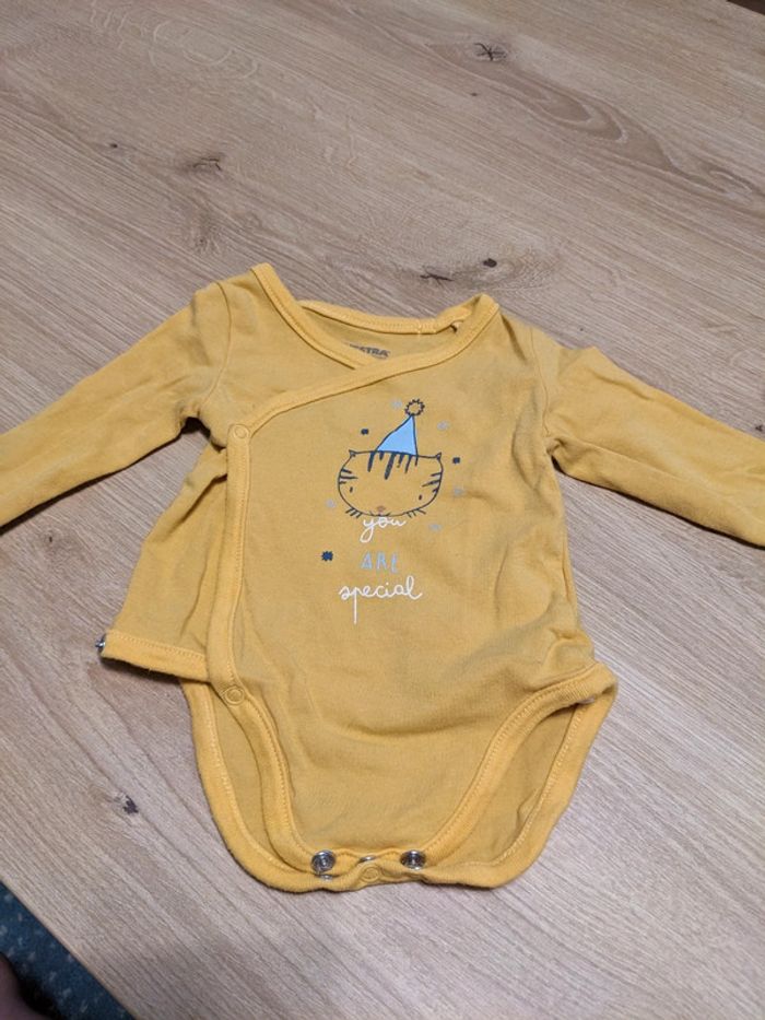 Lot de 7 bodys garçon manches longues taille 1mois - photo numéro 2