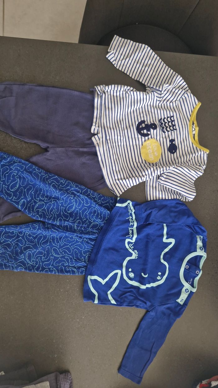 Pyjama taille 18 mois