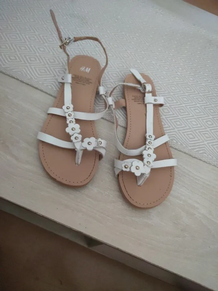 Sandales ouverte fleur 35 h&M