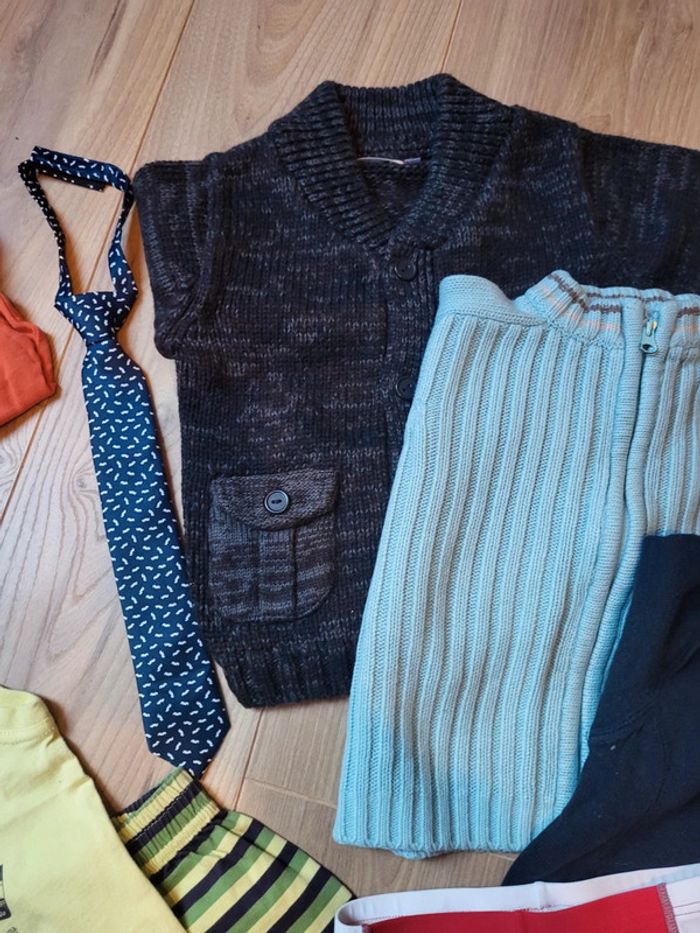 A Saisir Lot vêtements 24 mois - photo numéro 3