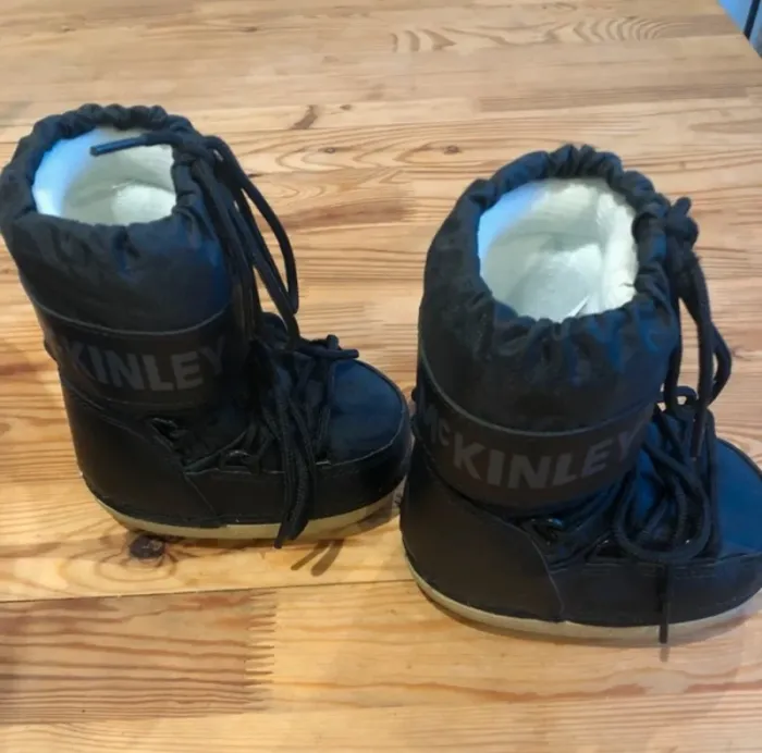 Bottes de neige. Taille 20-22 - photo numéro 2