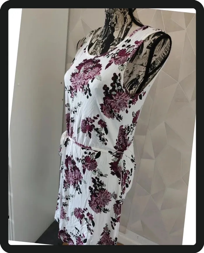 Robe a fleurs - photo numéro 2