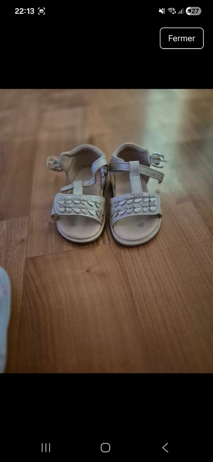 Lots 2 paires de sandale