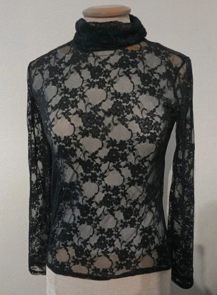 Superbe pull en dentelle