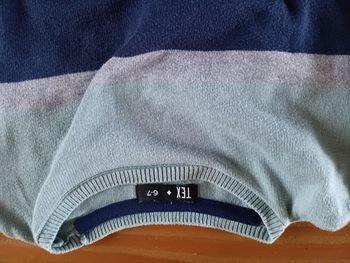 Pull léger mi saison garçon taille 6/7ans