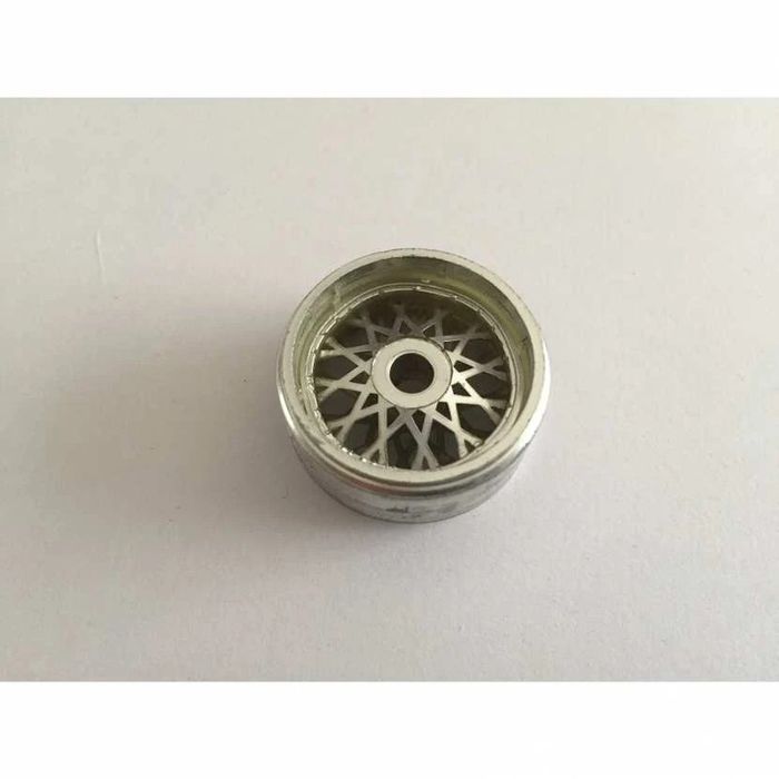 Jante seule jaguar type E 1961 pièce détachée miniature 1/18 1/18e 1/18eme burago - photo numéro 2