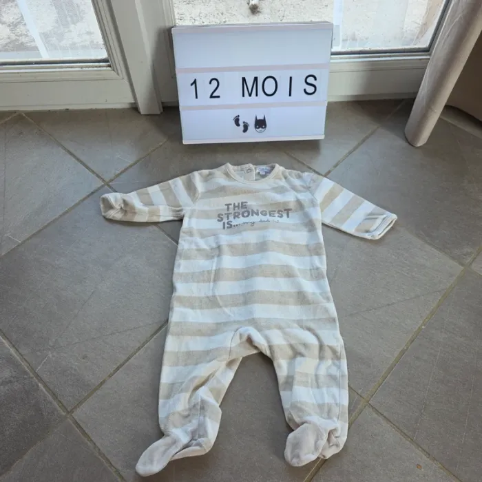 Lot vêtements 9 et 12 mois - photo numéro 11