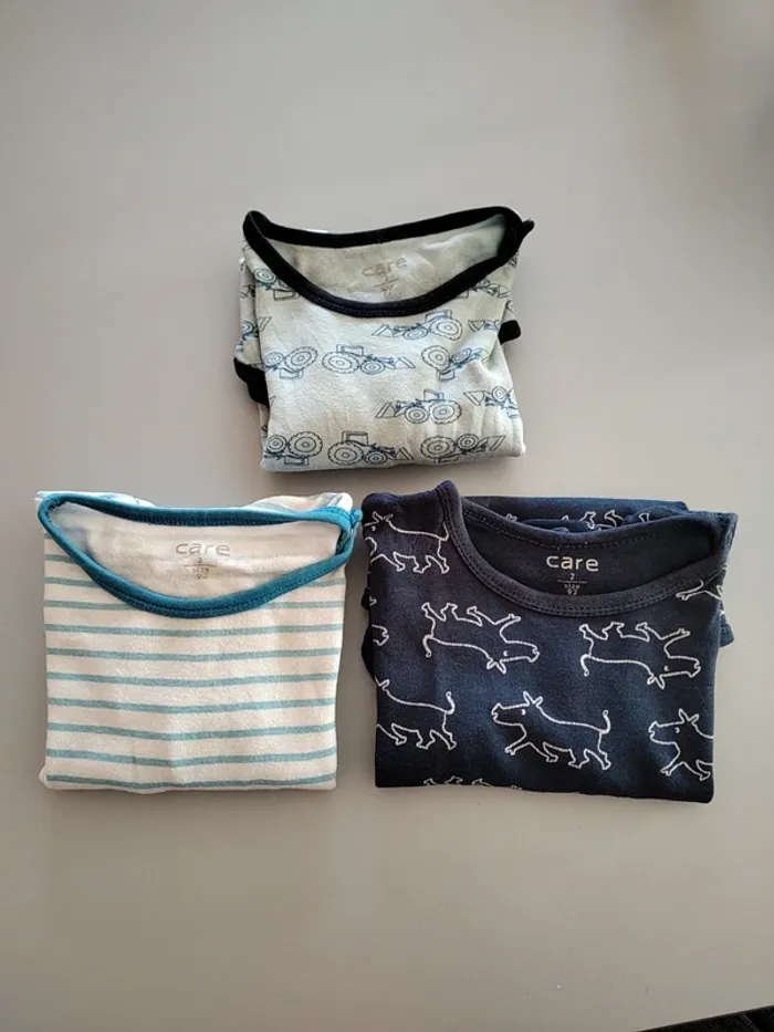 Lot de 3 bodys MC Care T.2A