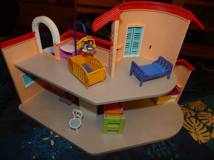 Playmobils la grande villa moderne + persos - photo numéro 4
