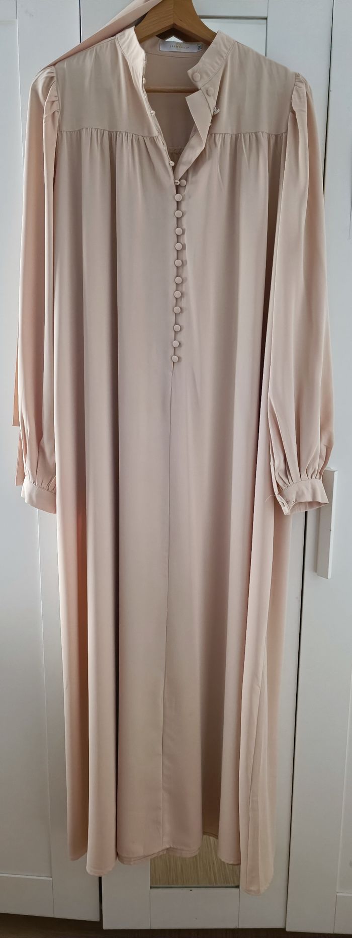 Abaya beige