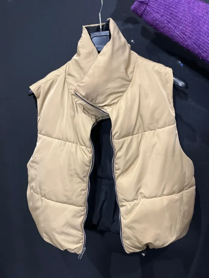 Doudoune sans manche Bershka - photo numéro 2