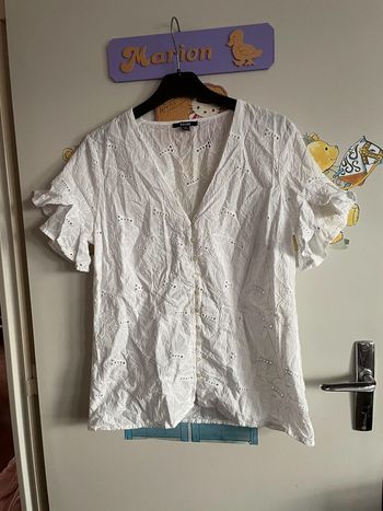 Blouse blanche à manches courtes, taille M, marque Kiabi
